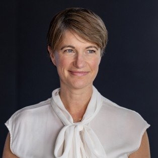 A profile photograph of Sarah Milton